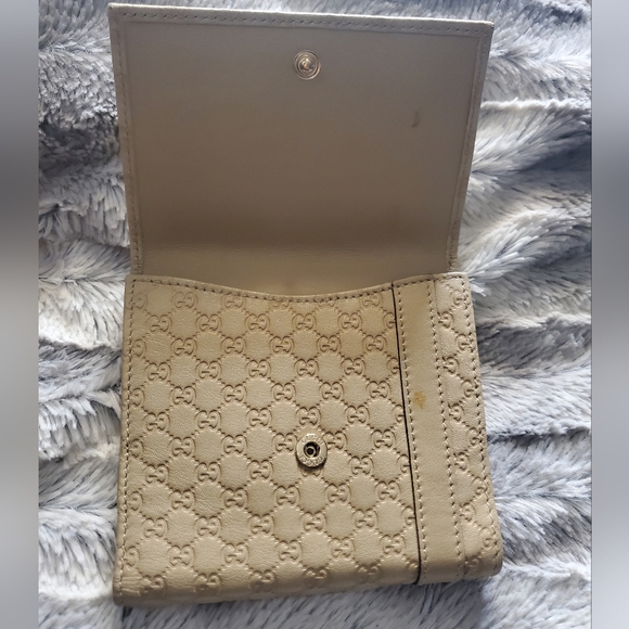 GUCCI Micro Guccissima Belt Buckle Compact Wallet - Picture 4 of 7